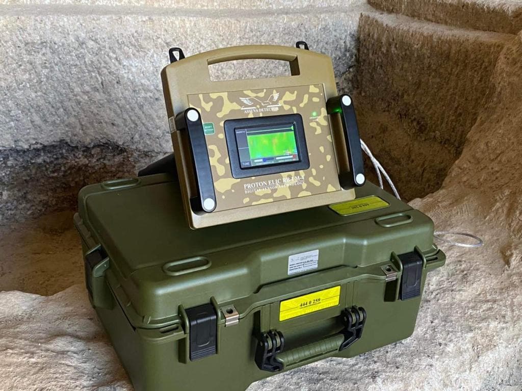 PROTON ELIC RB-I M-4 PROFESSIONAL O BİR CANAVAR